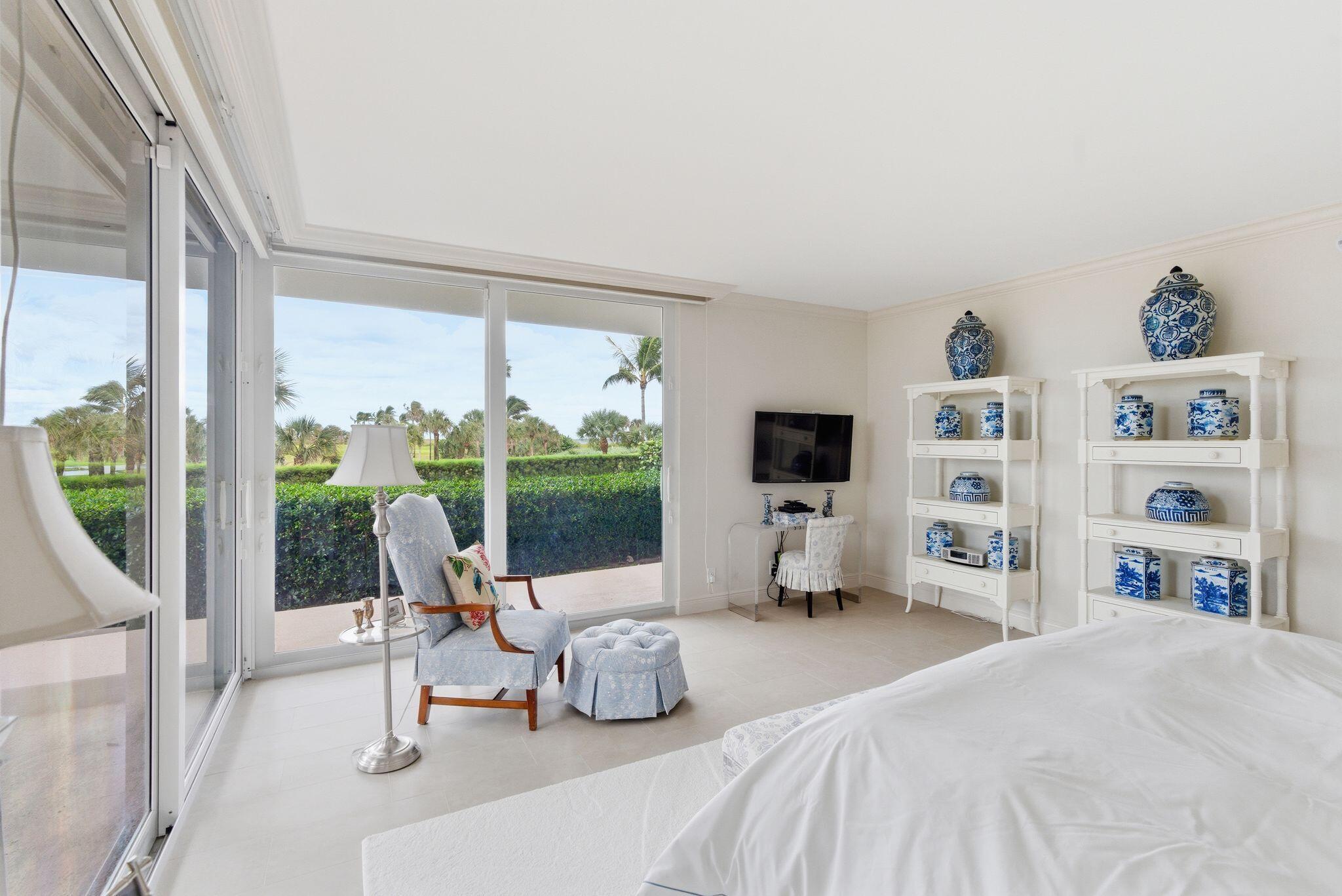 TWENTY FIVE HUNDRED SOUTH - Residential