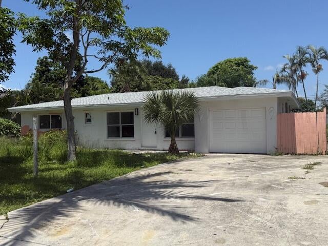 Photo of 566 Fern Lane, Delray Beach, FL 33445 (MLS # R11111242)