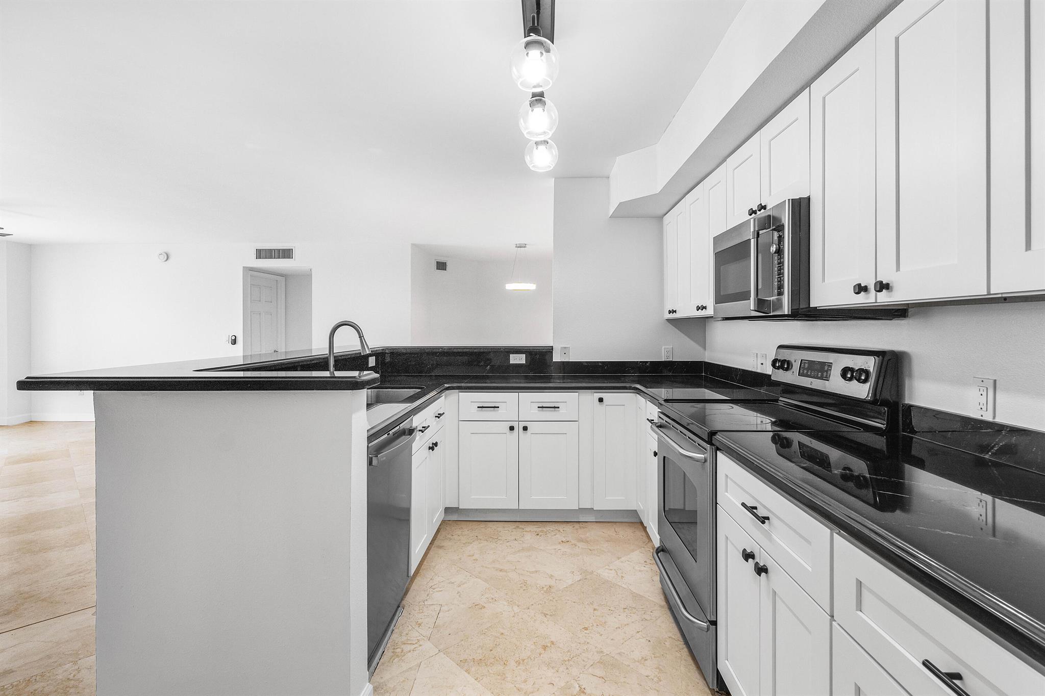 3594 S Ocean Boulevard 703