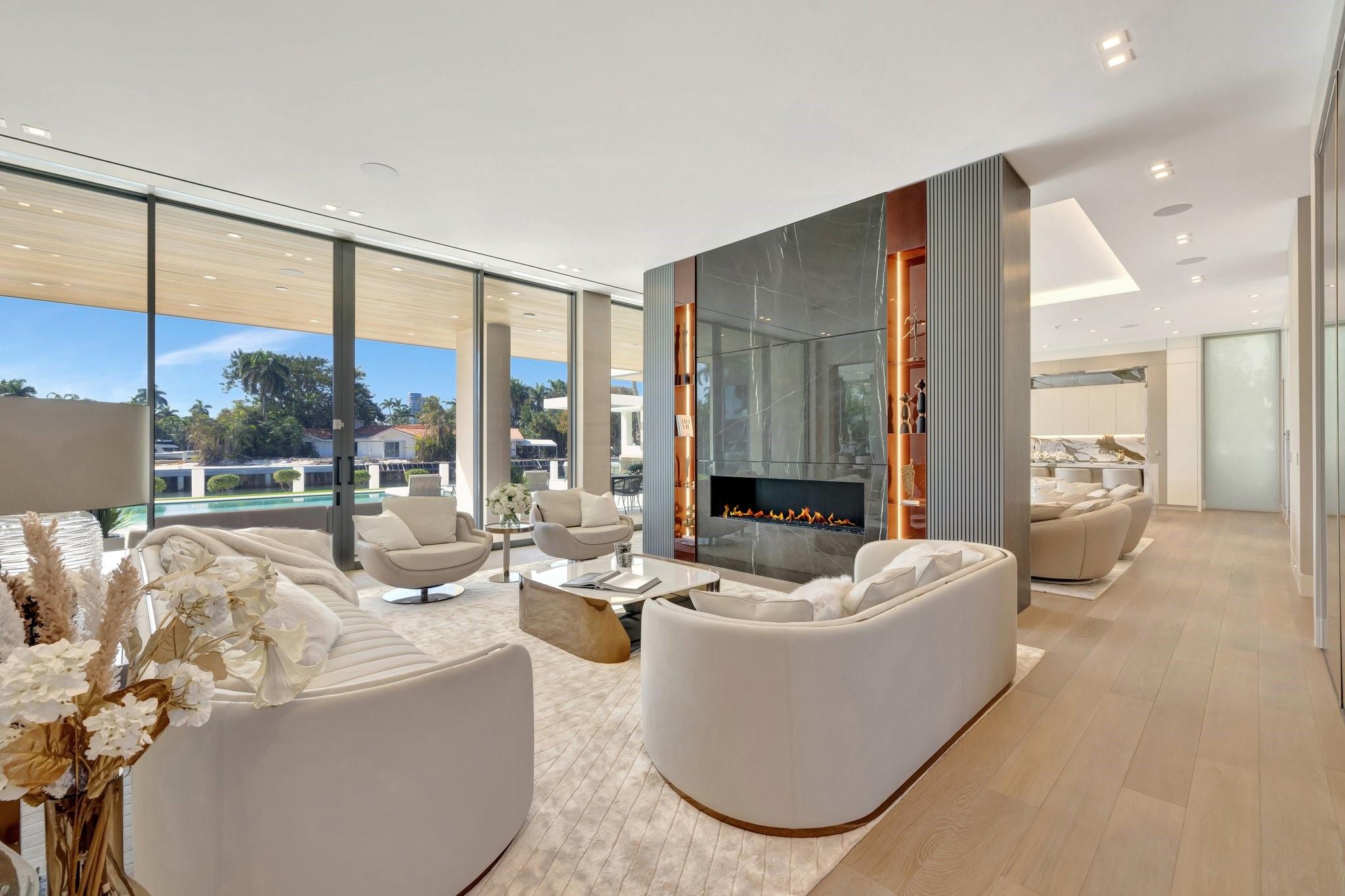 Del Lago Isle 42-2 B - Residential