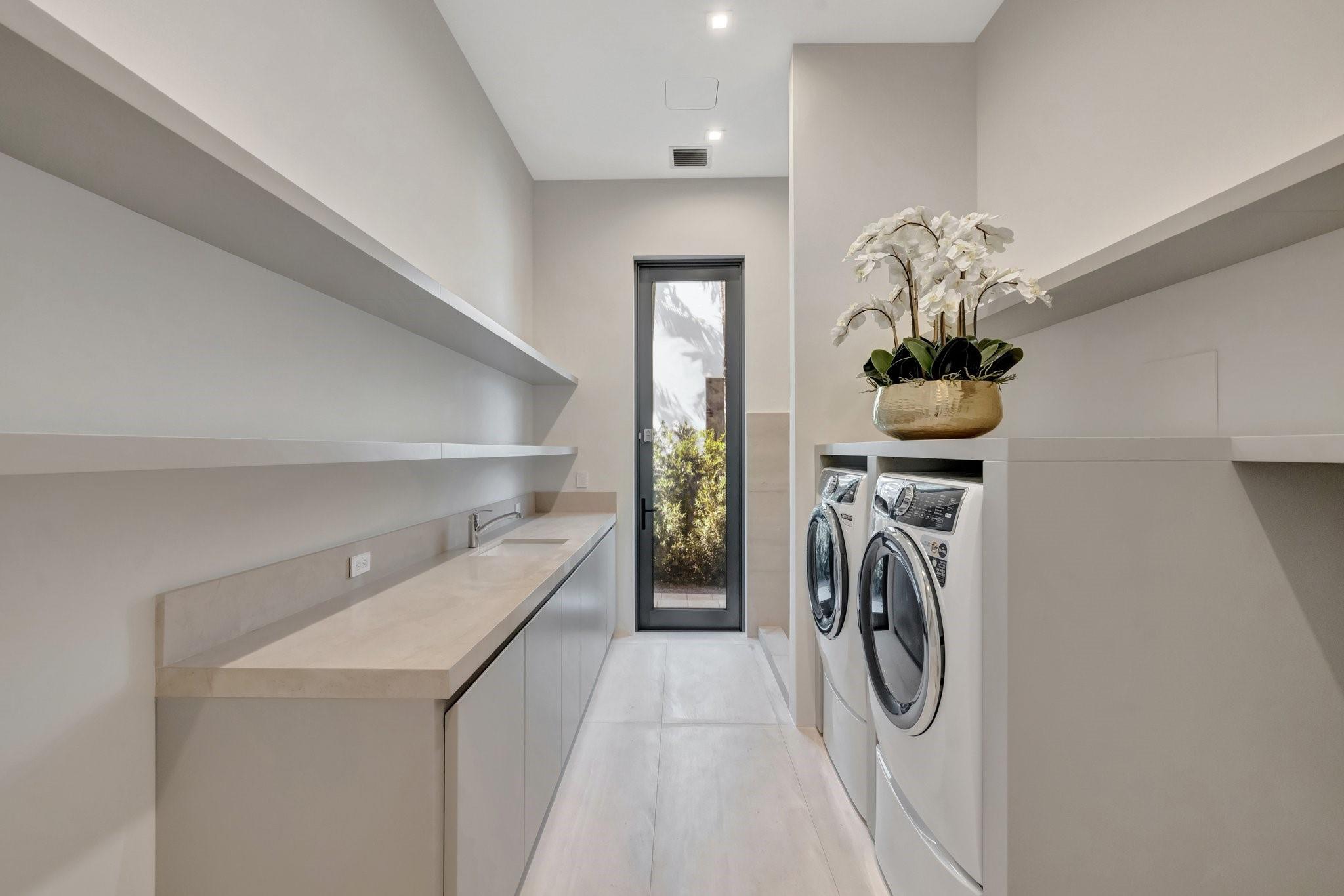 Del Lago Isle 42-2 B - Residential