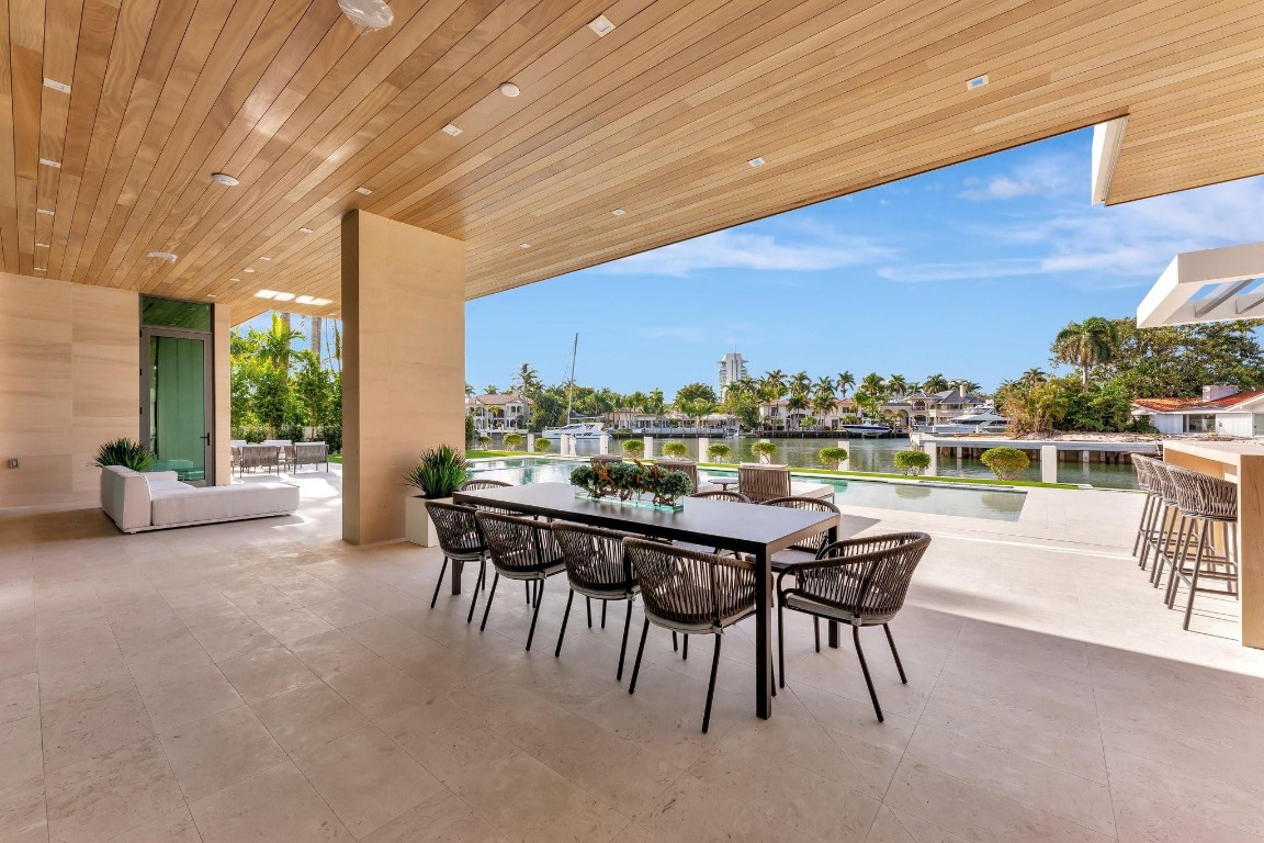 Del Lago Isle 42-2 B - Residential