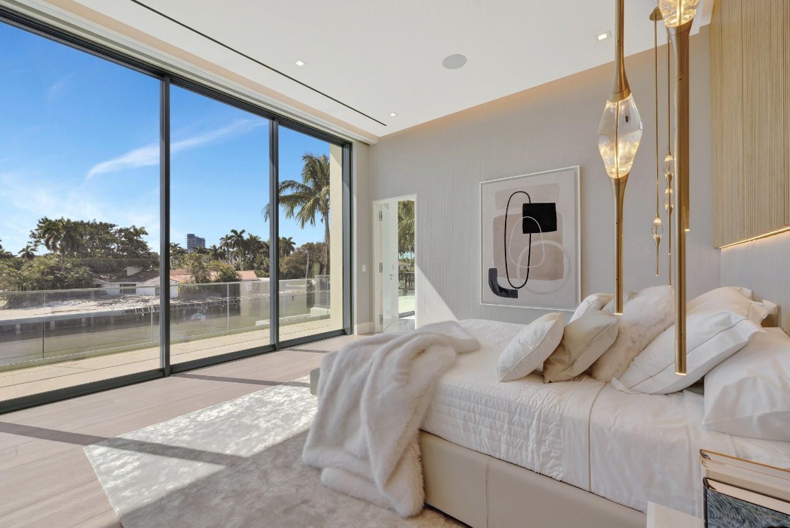 Del Lago Isle 42-2 B - Residential