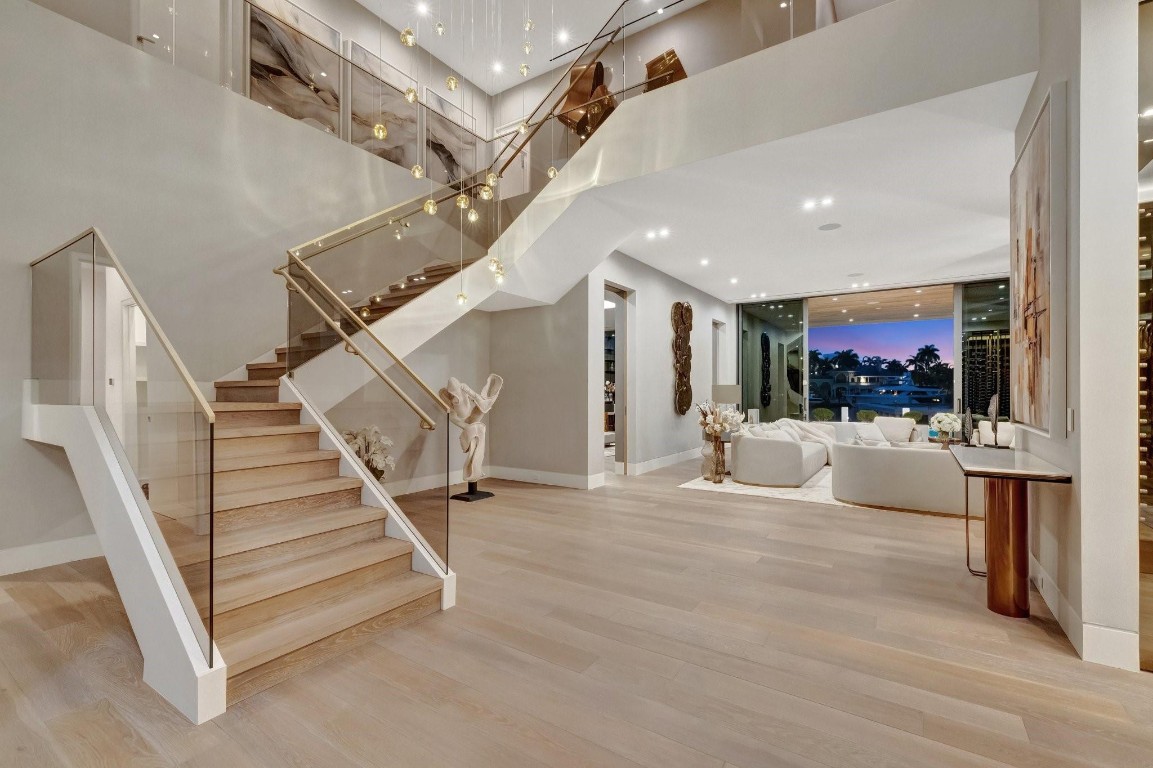 Del Lago Isle 42-2 B - Residential