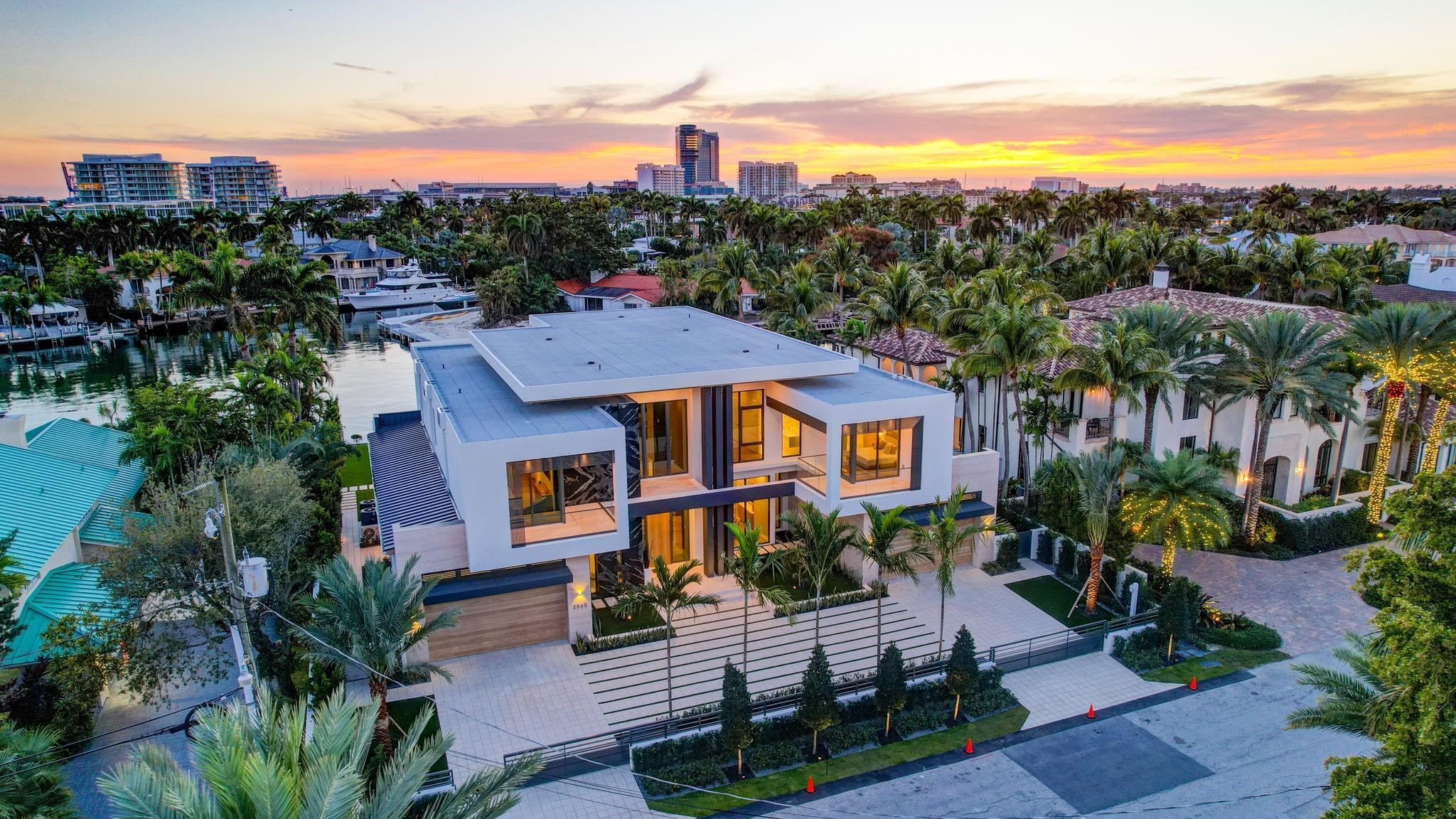 Del Lago Isle 42-2 B - Residential