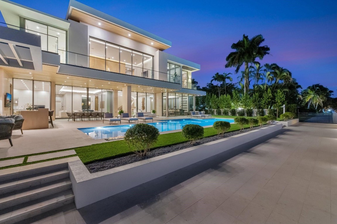 Del Lago Isle 42-2 B - Residential