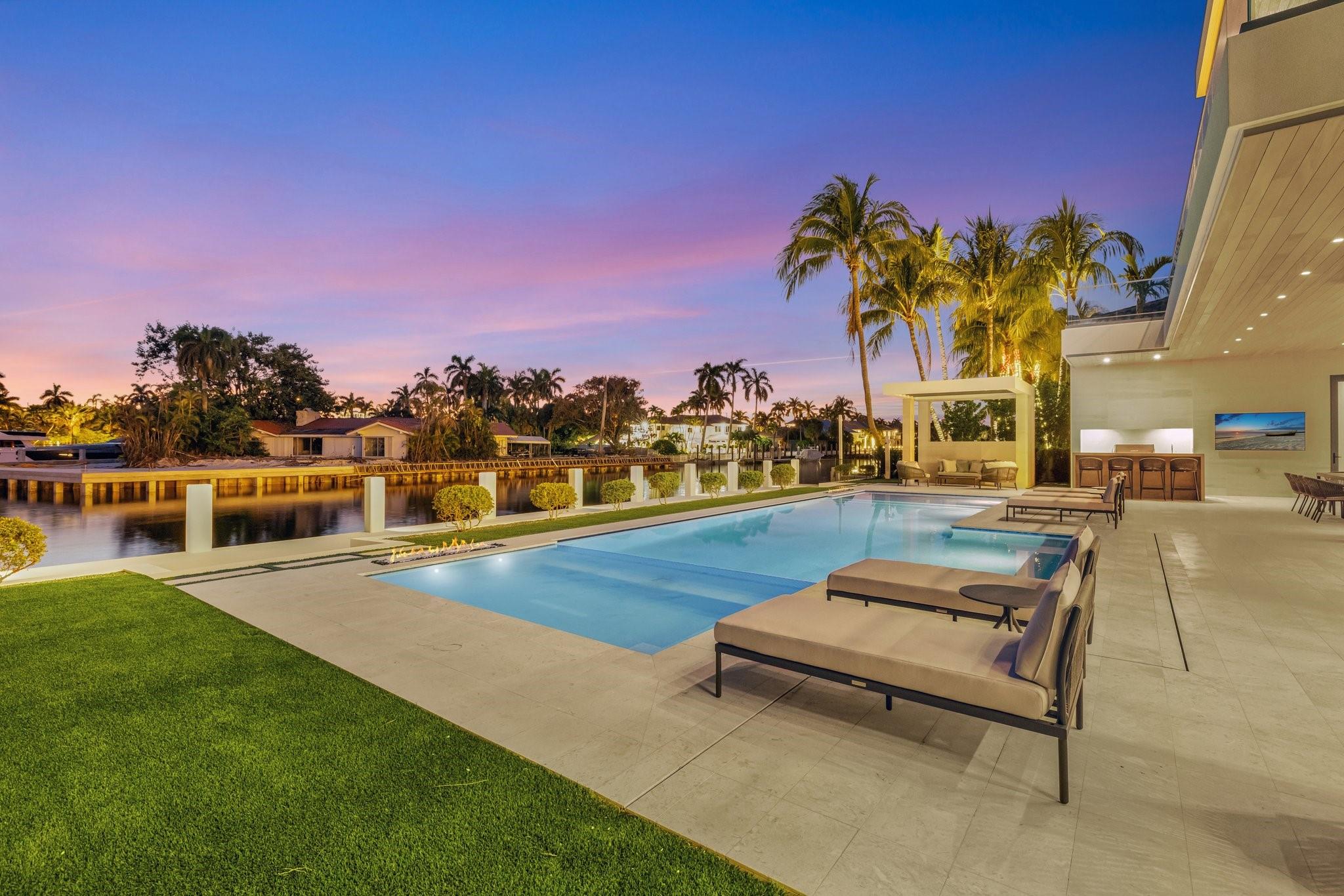 Del Lago Isle 42-2 B - Residential
