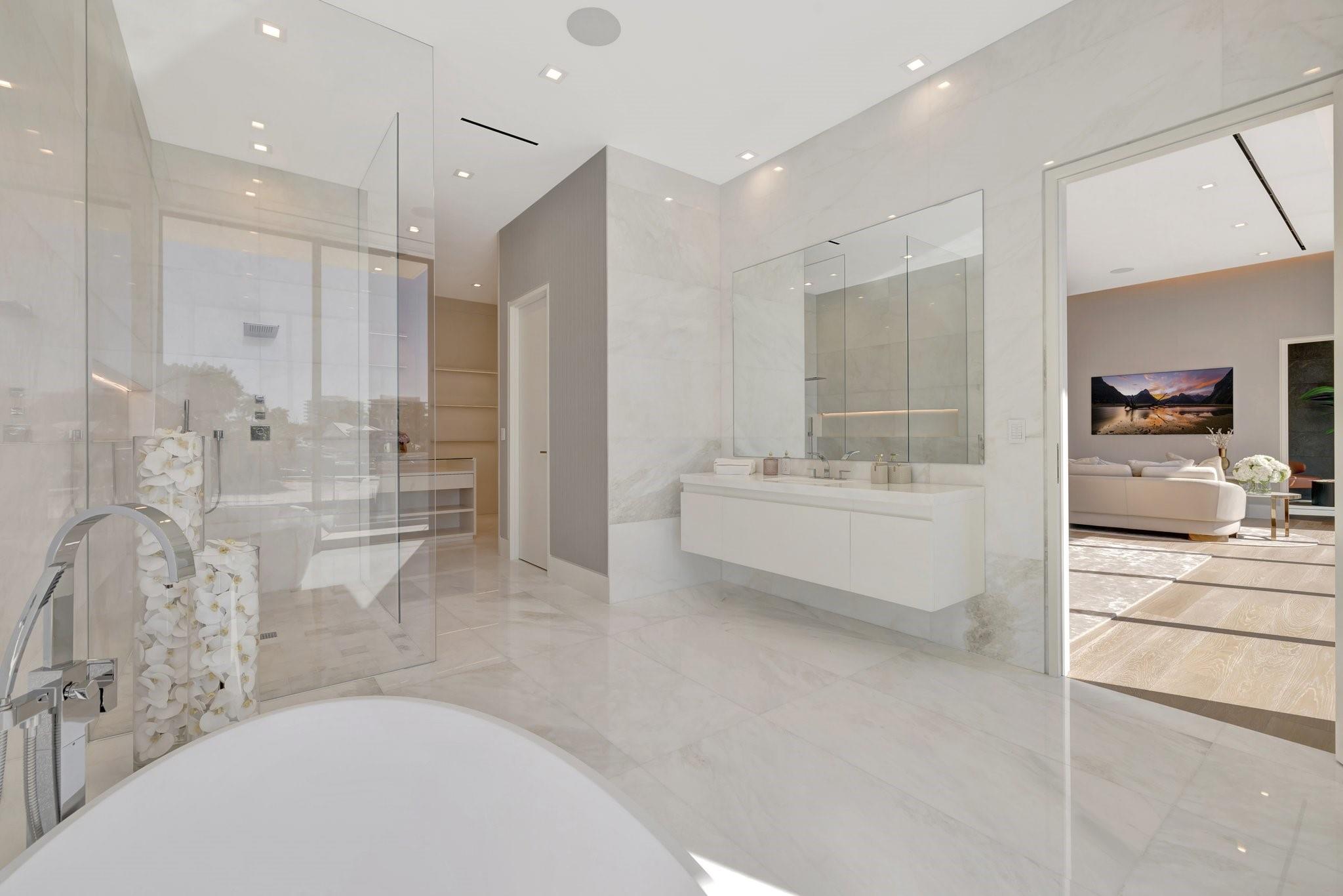 Del Lago Isle 42-2 B - Residential