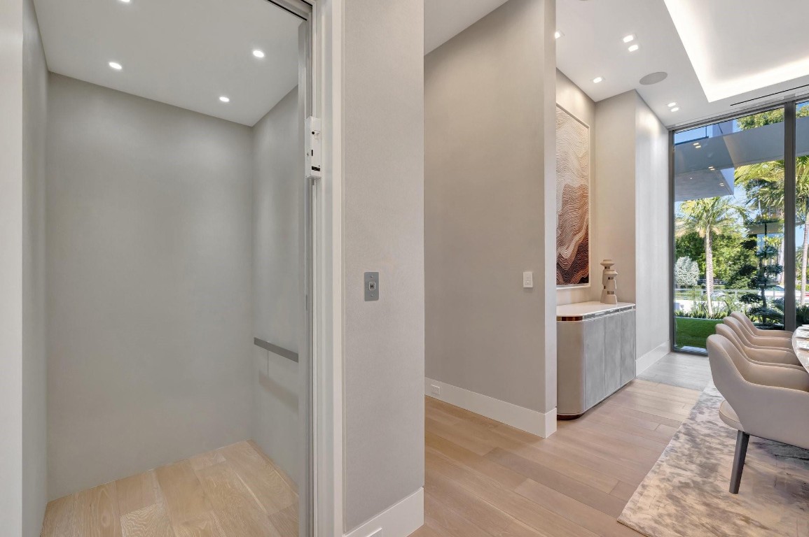 Del Lago Isle 42-2 B - Residential