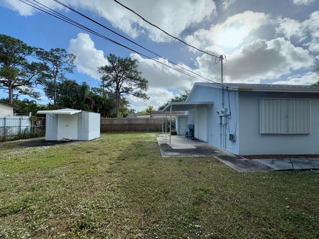 Photo of 4806 Dell Avenue, Lake Worth, FL 33461 (MLS # R11165246)