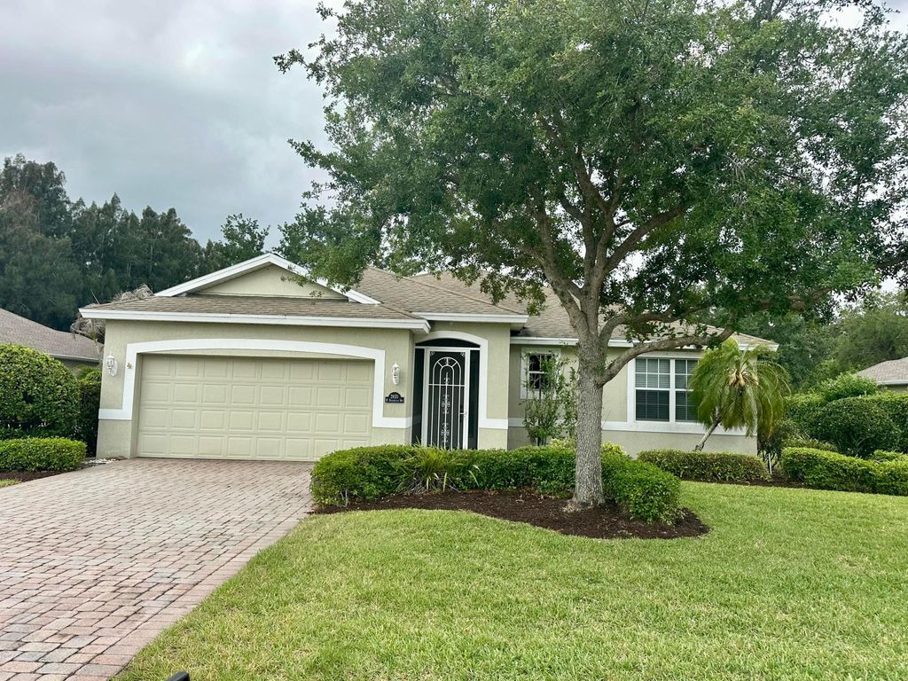 Photo of 2835 W Brookfield Way, Vero Beach, FL 32966 (MLS # B26026714)