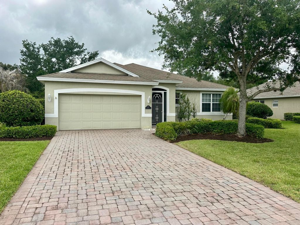 Photo of 2835 W Brookfield Way, Vero Beach, FL 32966 (MLS # B26026714)
