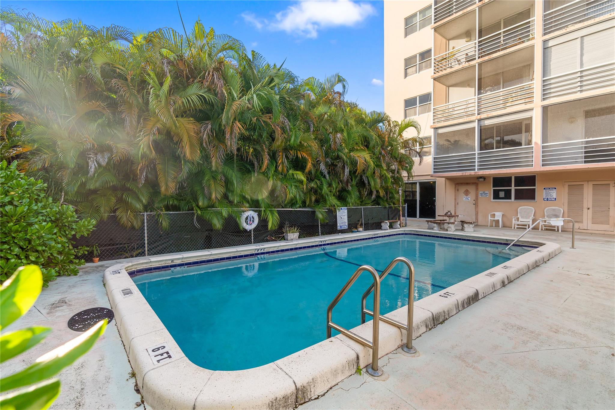 Dixiana Condo - Residential