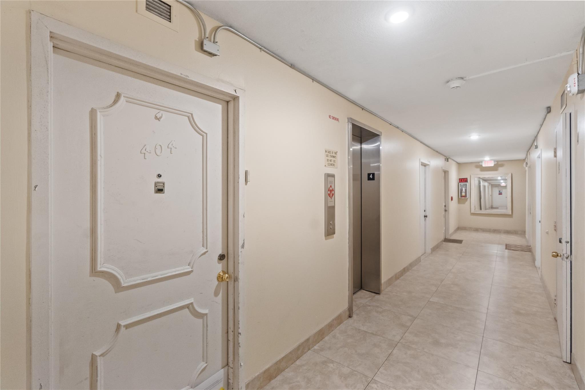 Dixiana Condo - Residential