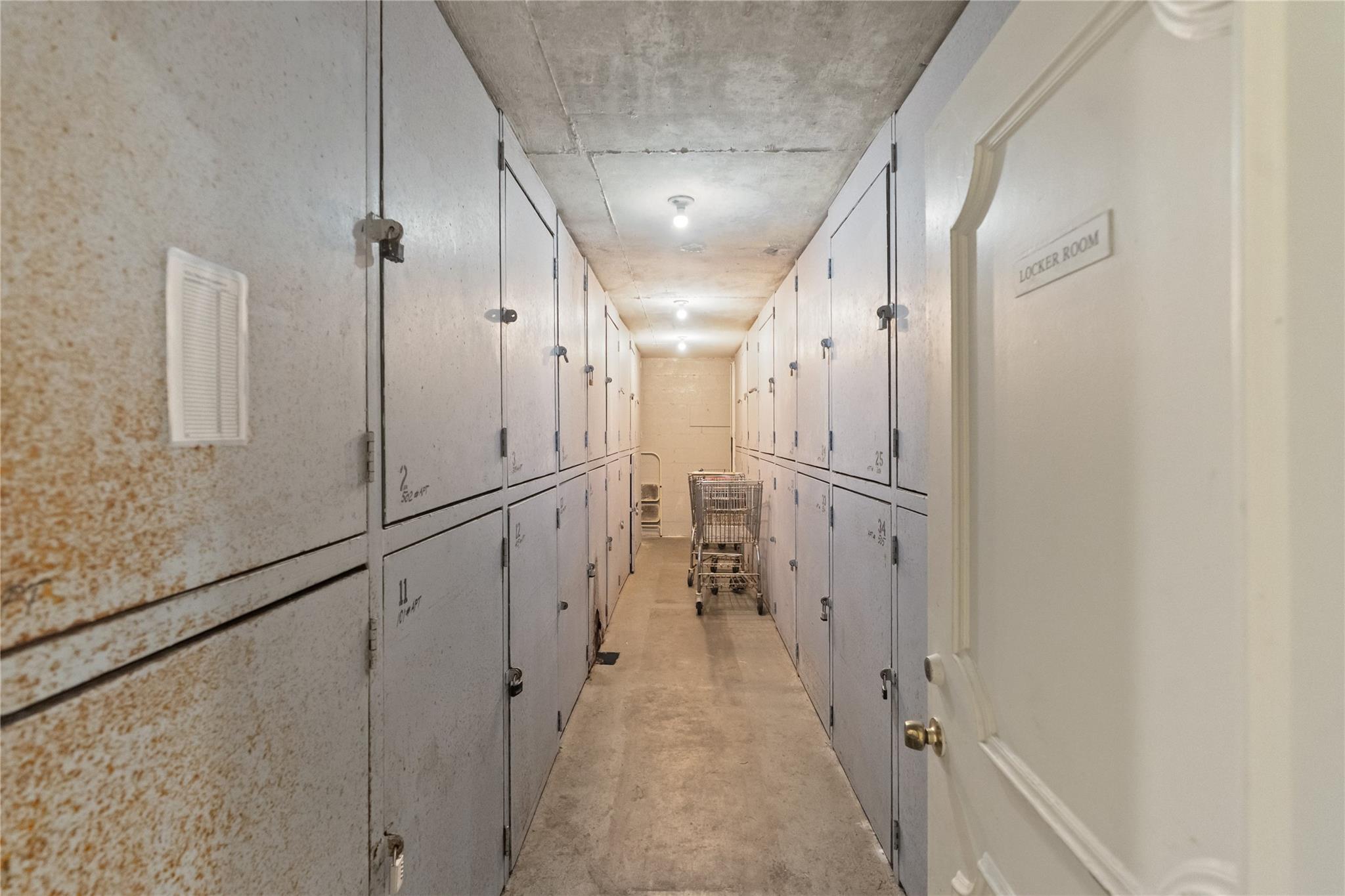 Dixiana Condo - Residential