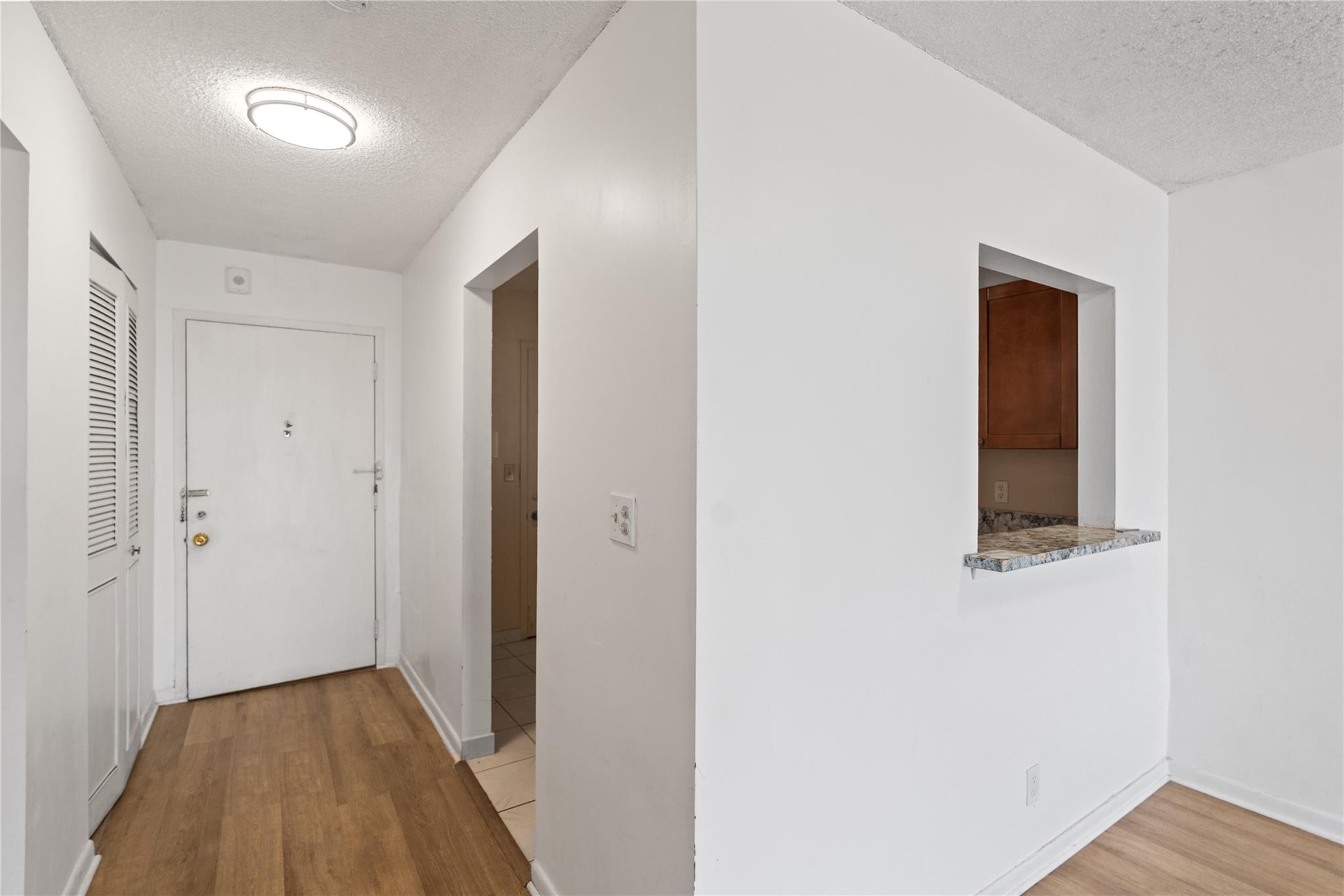 Dixiana Condo - Residential