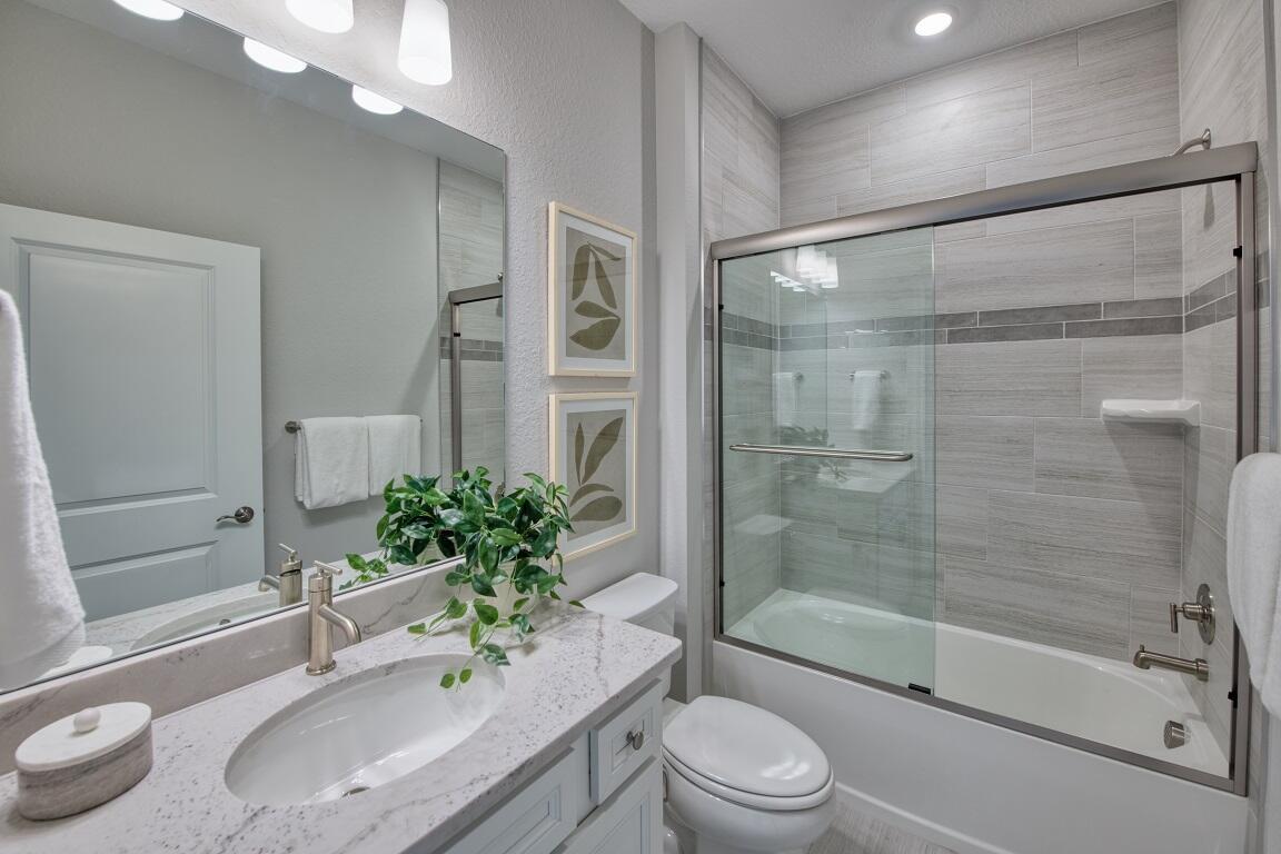 COSTA POINTE - Residential