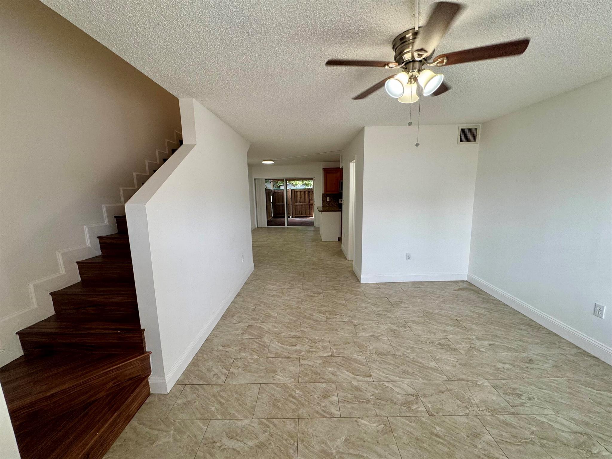 PALMAS TOWNHOUSES CONDO - Residential Lease