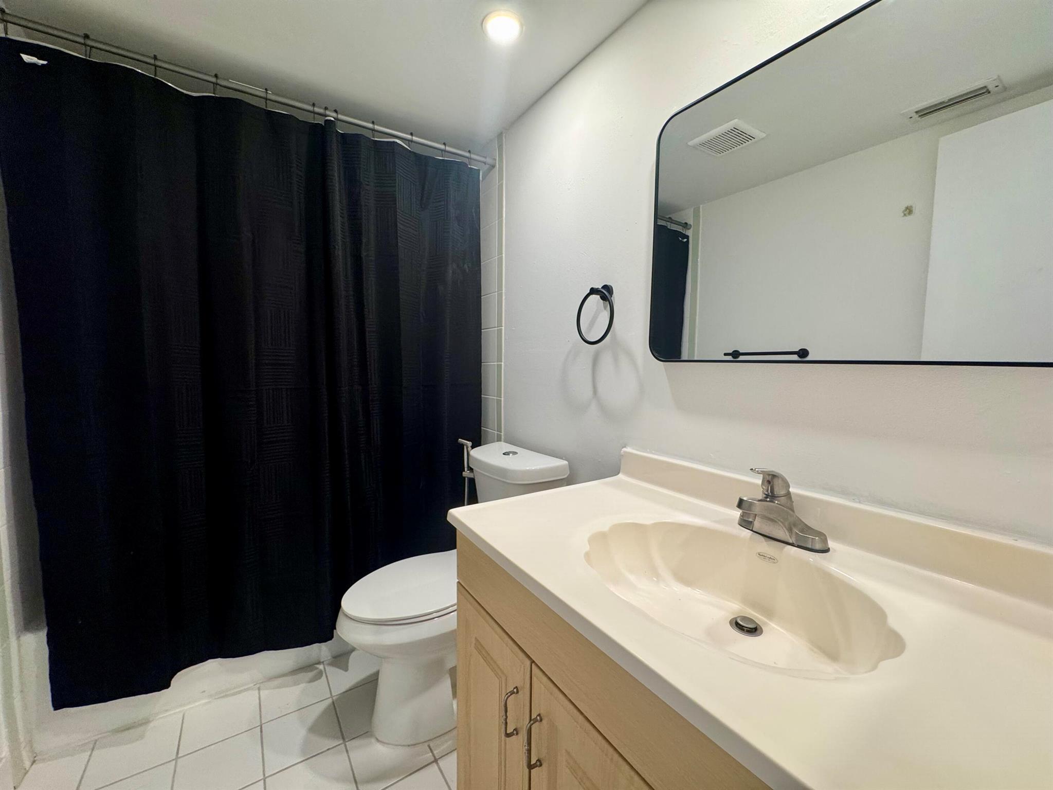 PALMAS TOWNHOUSES CONDO - Residential Lease