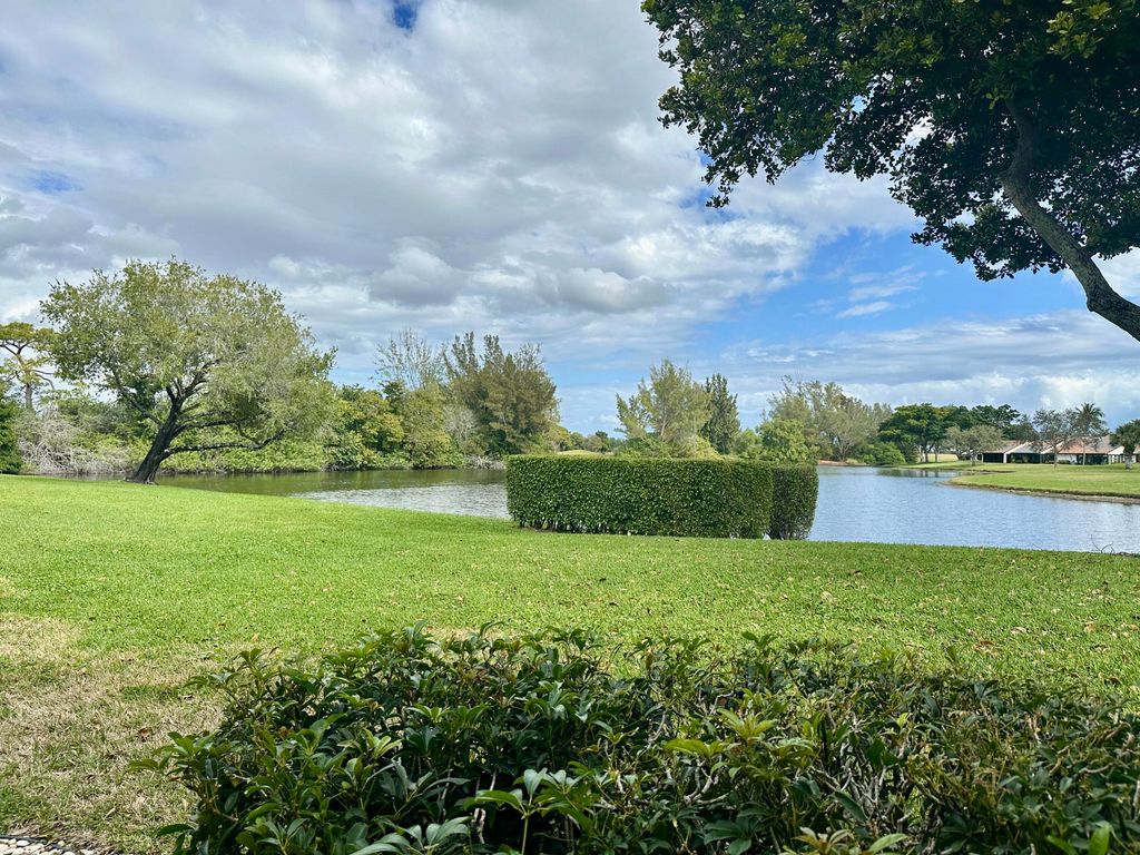 Photo of 5819 Parkwalk Drive, Boynton Beach, FL 33472 (MLS # R11151057)