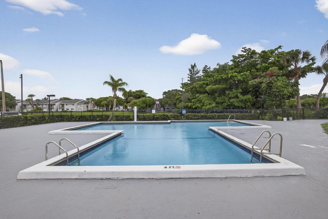 ST ANDREWS PALM BEACH CON - Residential