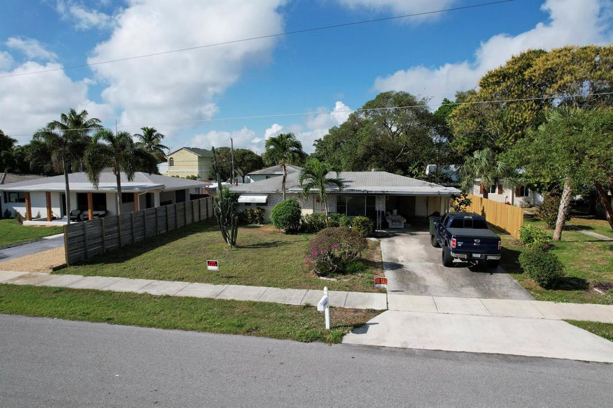 BRAND NEW ROOF! 2025 Check out this gorgeous fixer-upper in the prestigious city of Downtown Delray Beach that is waiting for your creative touch. With a little TLC, this house has the potential to become a dream home. Take advantage of this fantastic opportunity; the property offers easy access to the intercoastal and only minutes from downtown Delray, as well as your favorite restaurants, beaches, retail centers, and interstate. Seize this fantastic chance to enhance the property's worth and customize it to your preferences.