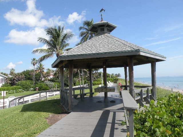 COLONIAL RIDGE - Residential