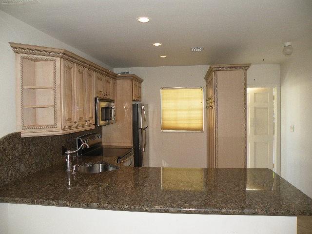 COLONIAL RIDGE - Residential