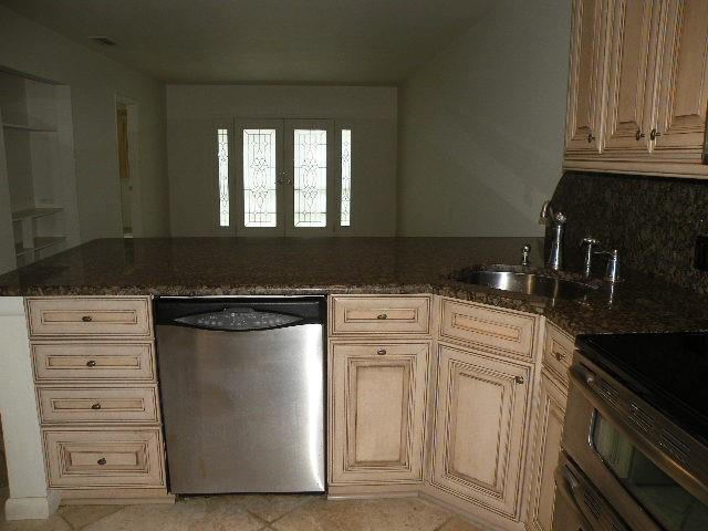 COLONIAL RIDGE - Residential