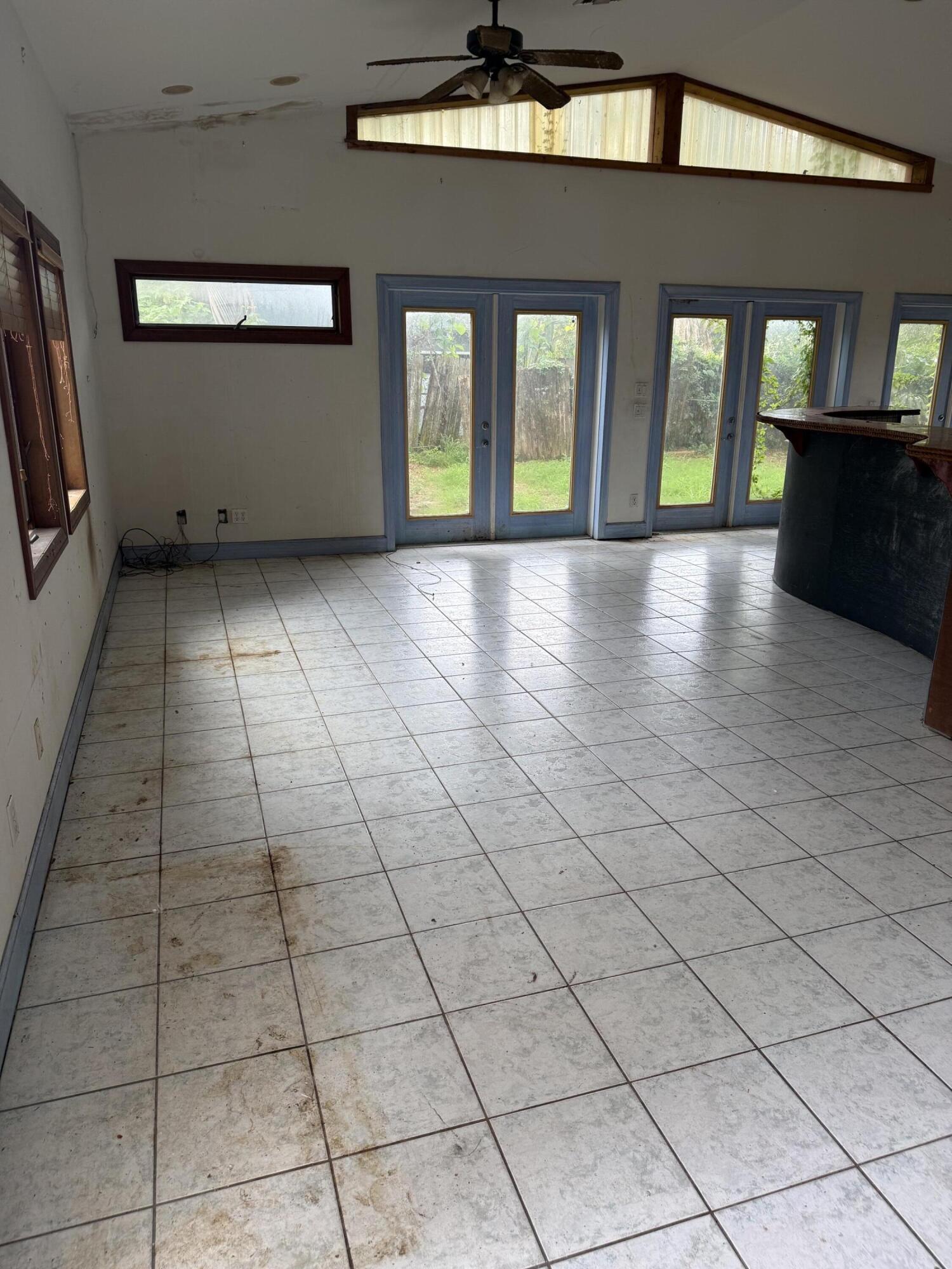 968 NE Kubin Avenue, Jensen Beach, FL, 34957/$335,000 3 968 NE Kubin Avenue