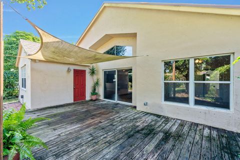 Tiny photo for 125 Saratoga Boulevard E, Royal Palm Beach, FL 33411 (MLS # B26054584)