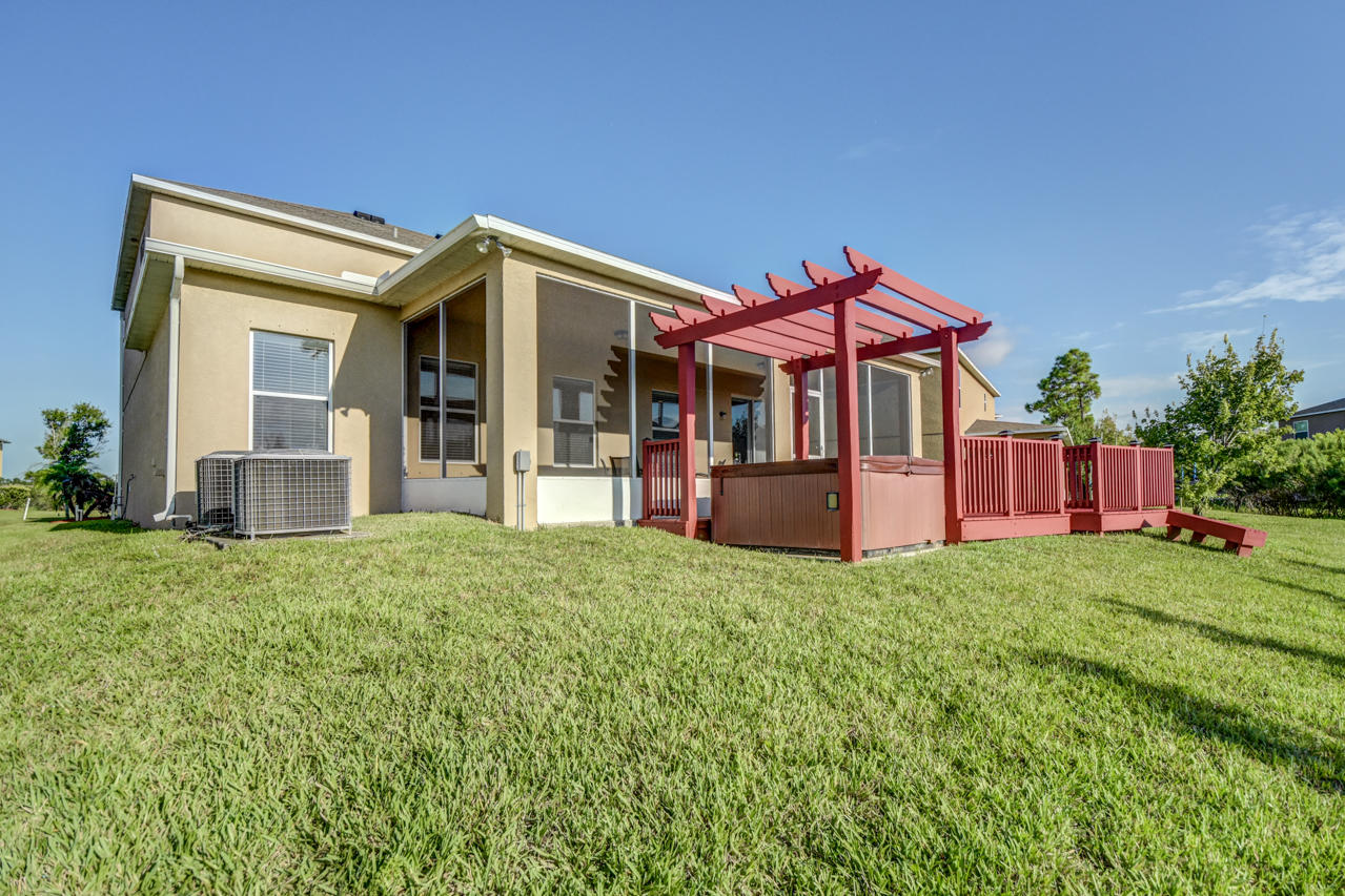 WINTER LAKES - Residential