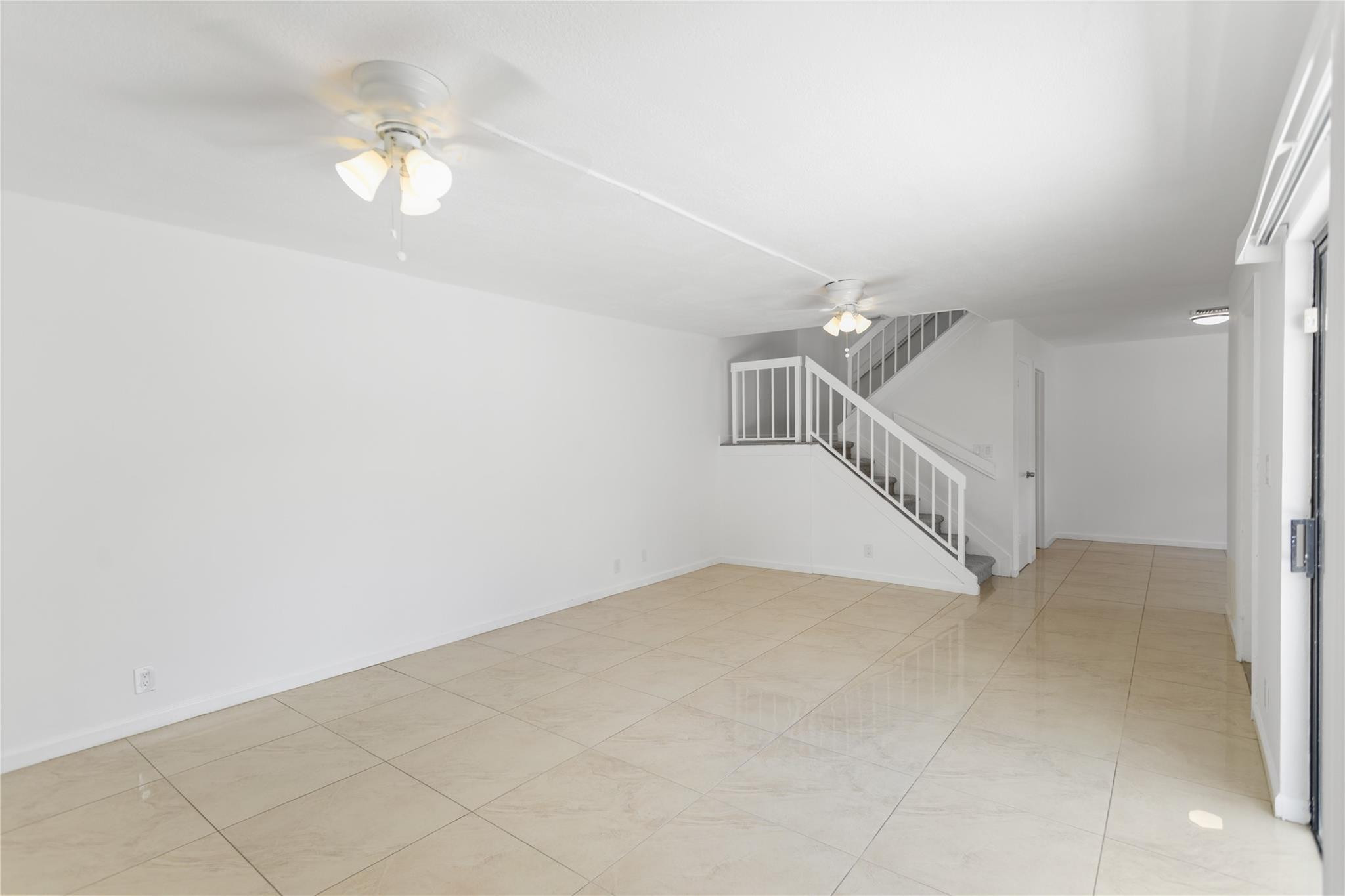 VILLAS AT WOODLAND GREENS - Residential