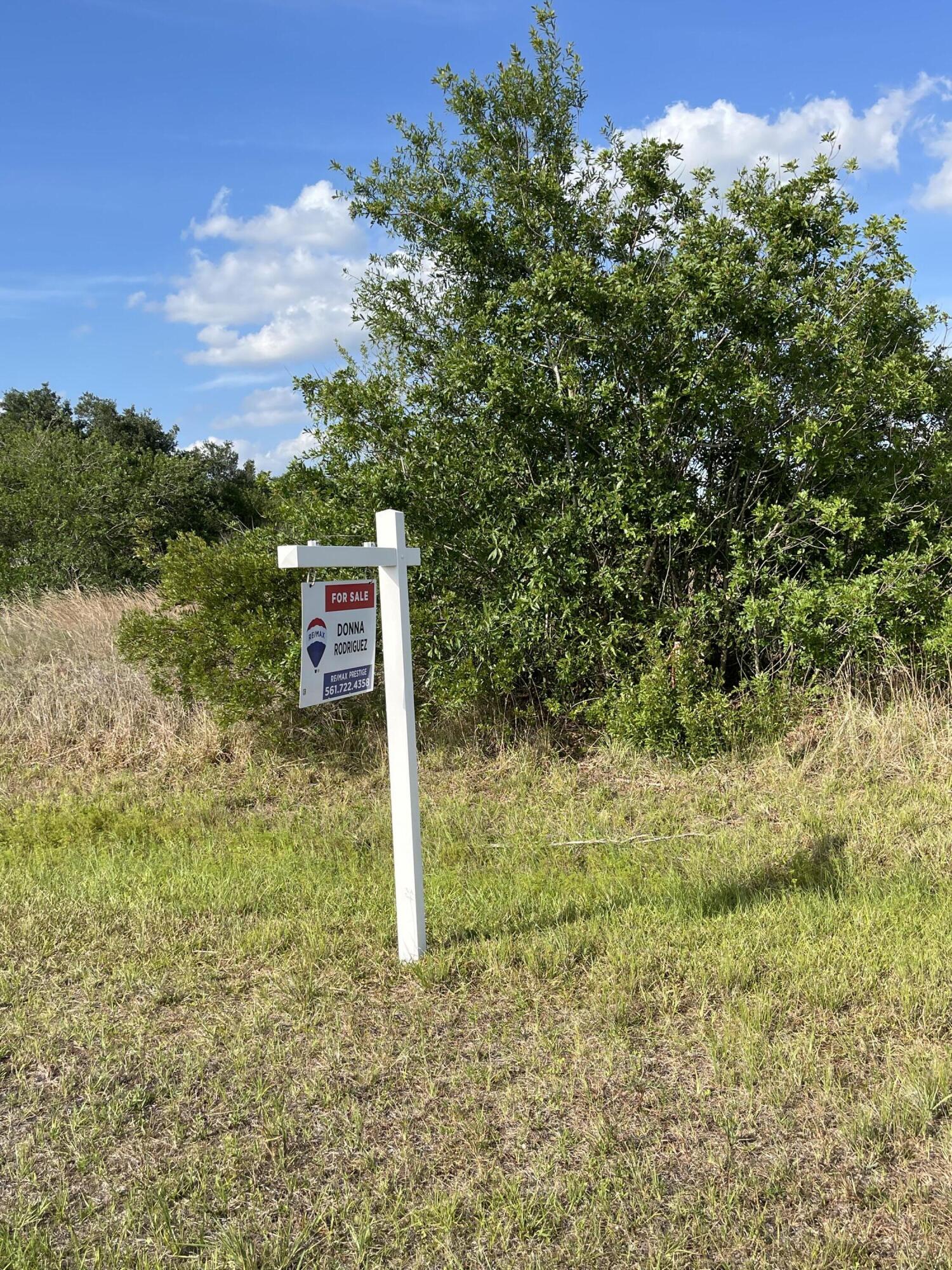 Great location to build your dream home on this 1.9 acre lot in beautiful R-Bar Estates in Okeechobee. Lot recently surveyed in December 2021. Okeechobee is a small sought after country town on northern Lake Okeechobee. It is the largest freshwater lake in Florida, and is well-known for fishing large mouth bass/speckled perch, etc. It offers boating, skiing, and great family fun. One hour from coast of Florida.