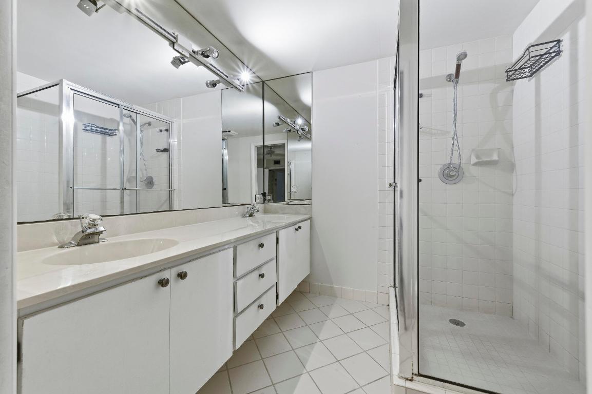 HERITAGE VILLAGE OF P B LAKES - Residential