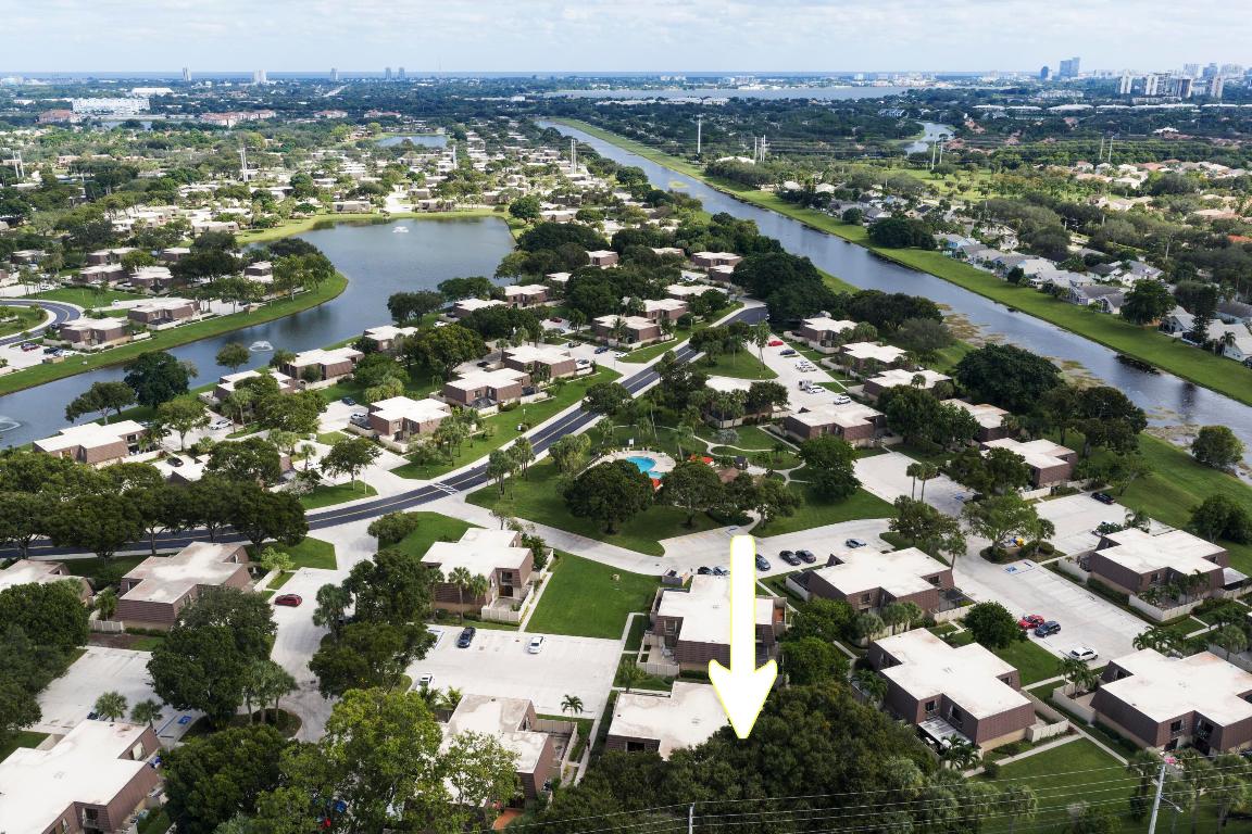 HERITAGE VILLAGE OF P B LAKES - Residential