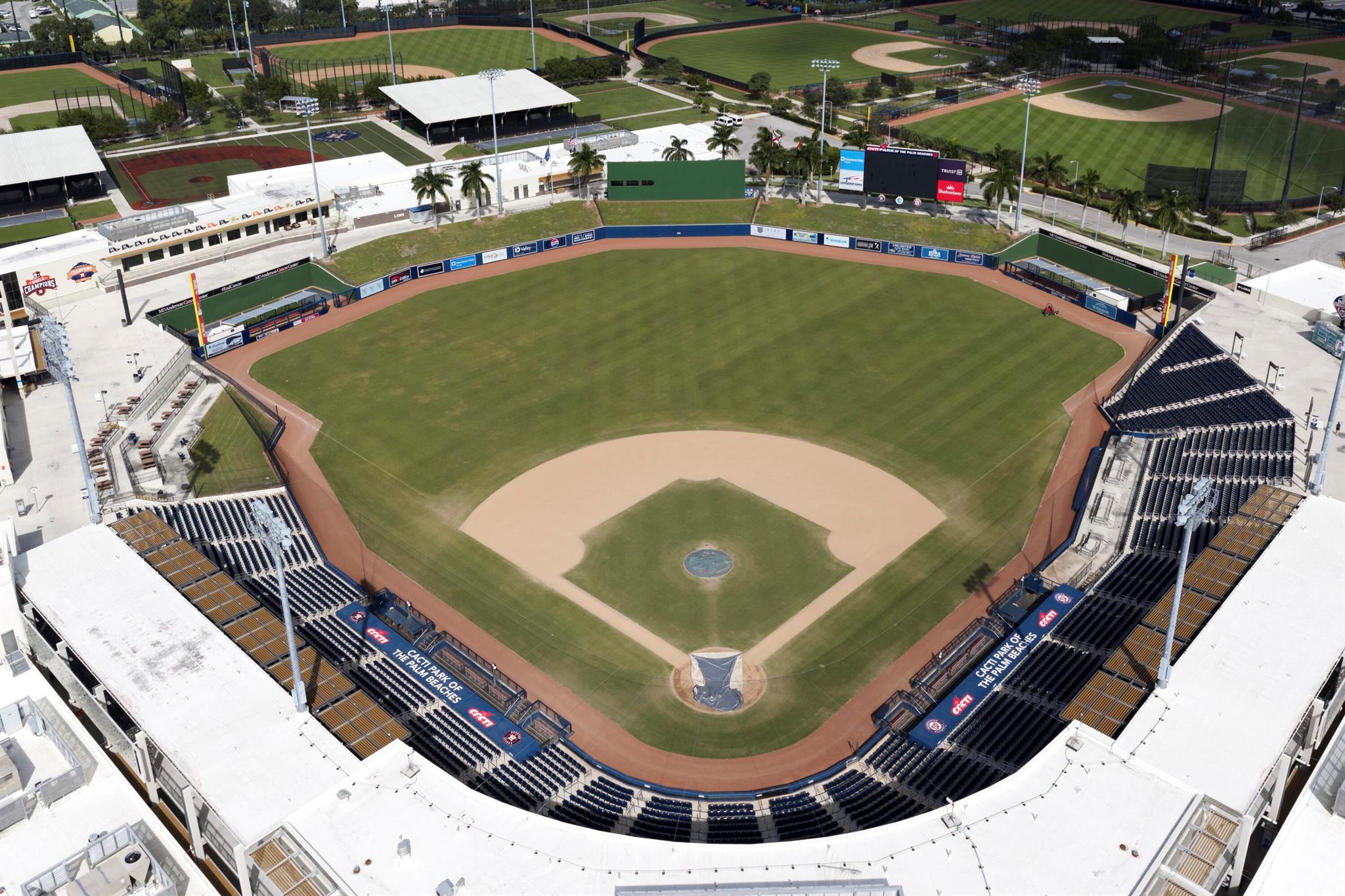 HERITAGE VILLAGE OF P B L - Residential