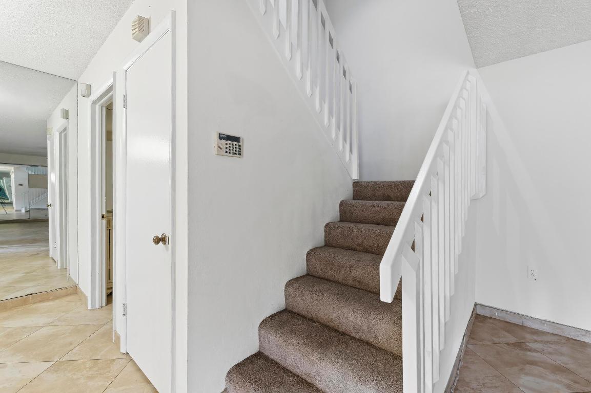 HERITAGE VILLAGE OF P B LAKES - Residential