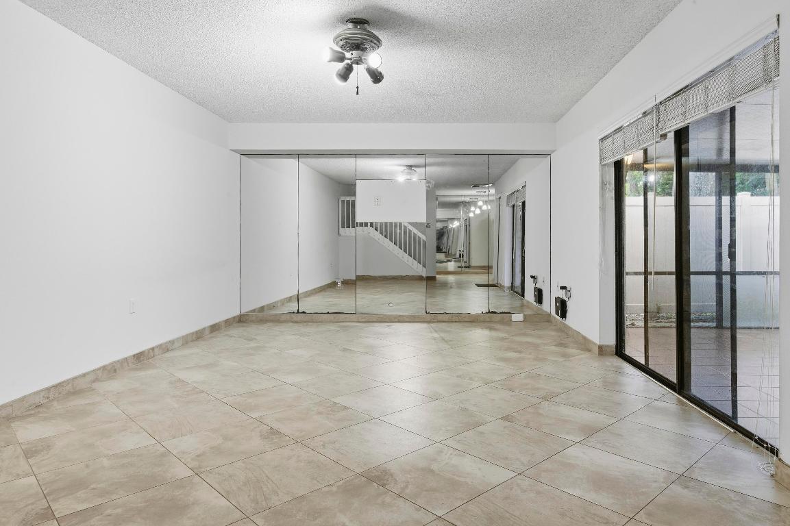 HERITAGE VILLAGE OF P B LAKES - Residential