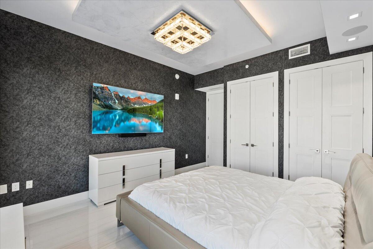 TOWER 155 CONDO - Residential