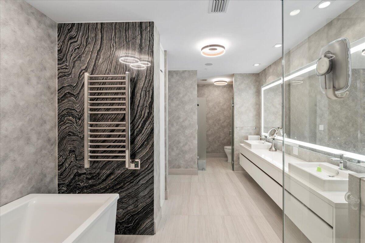 TOWER 155 CONDO - Residential