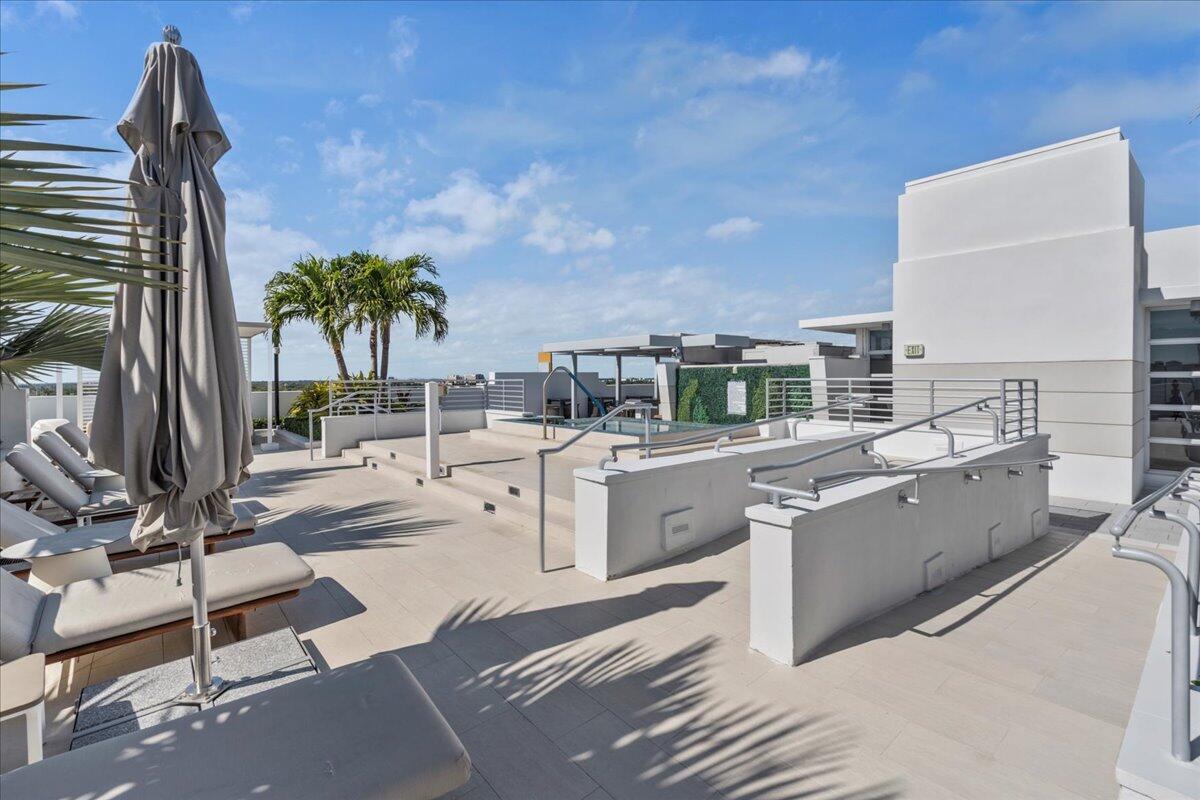 TOWER 155 CONDO - Residential