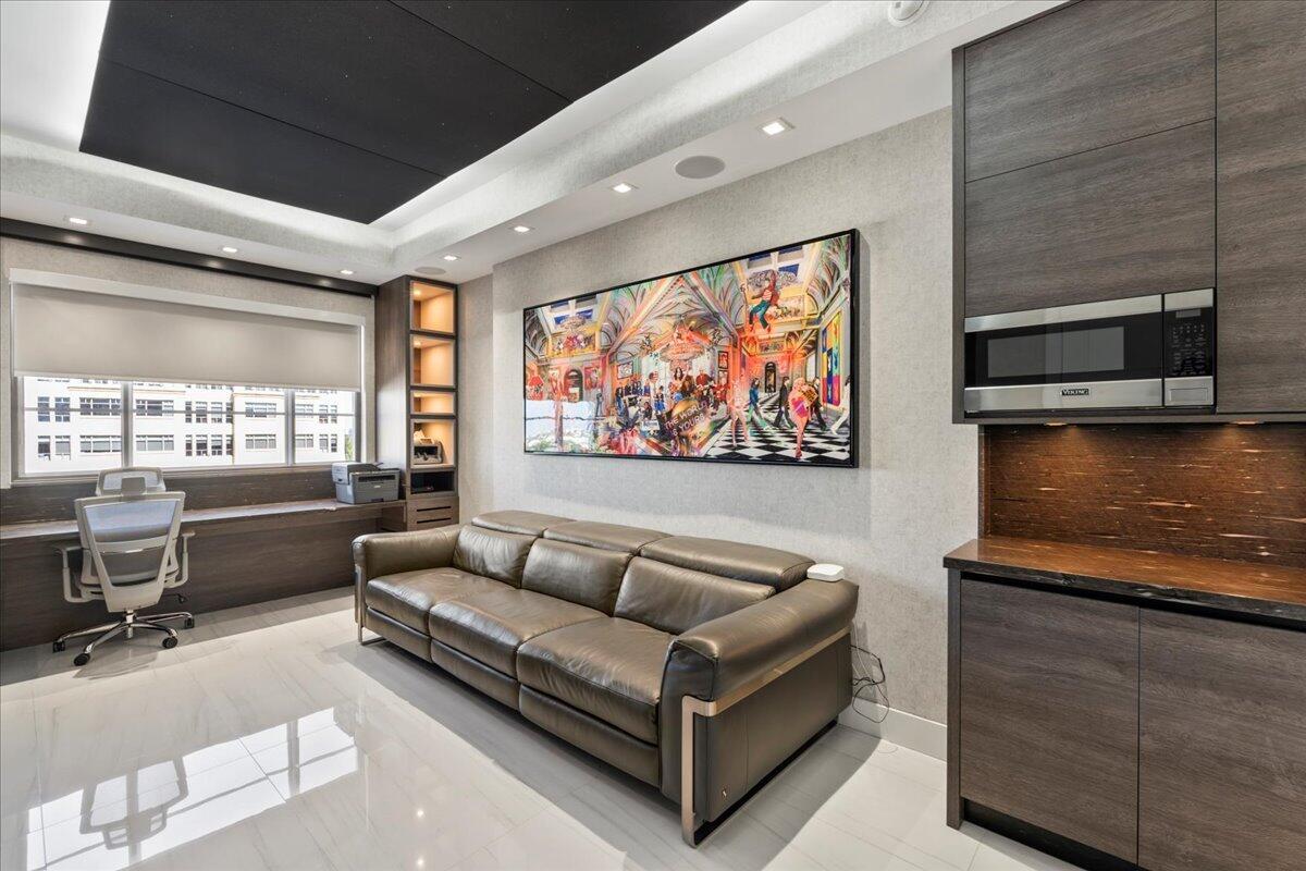 TOWER 155 CONDO - Residential