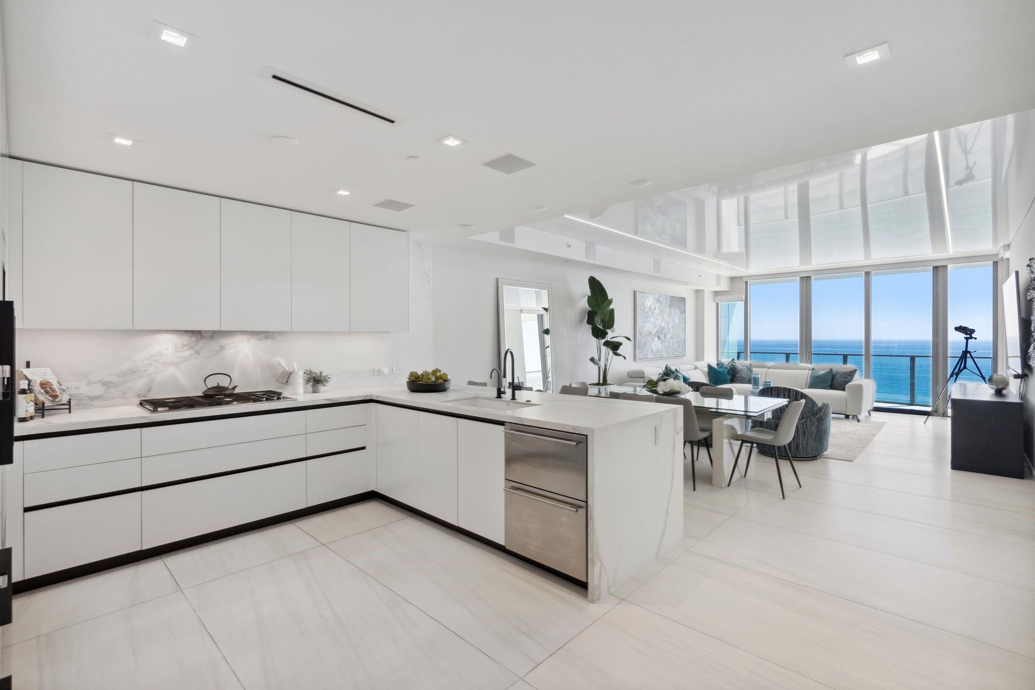1116 N Ocean Blvd 1201