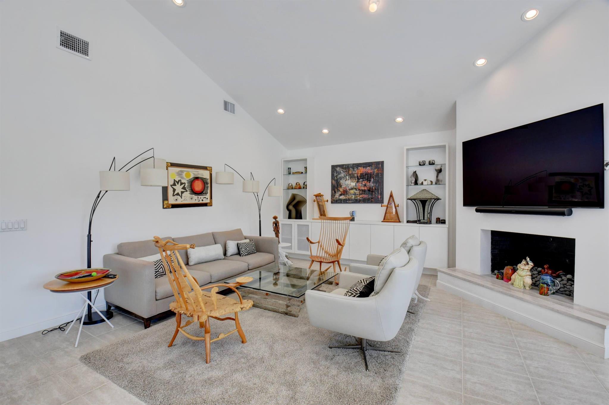 ST ANDREWS COUNTRY CLUB - Residential