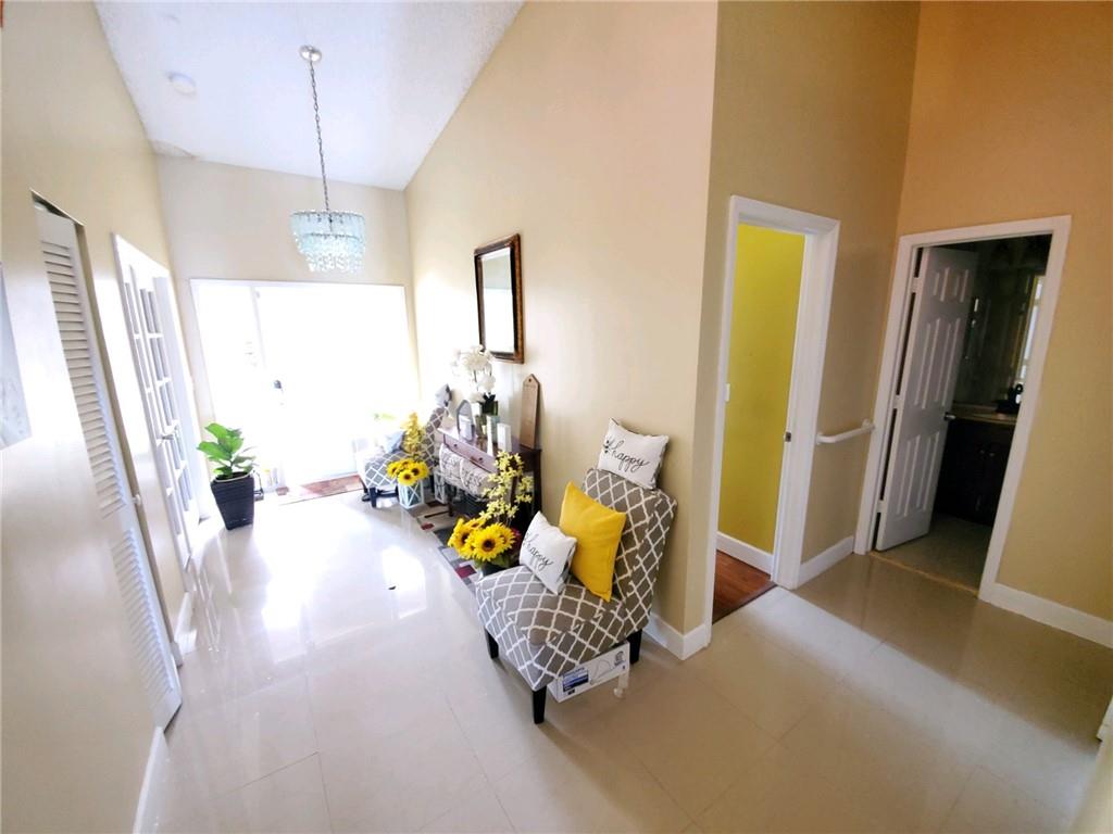 LA MIRAGE - Residential