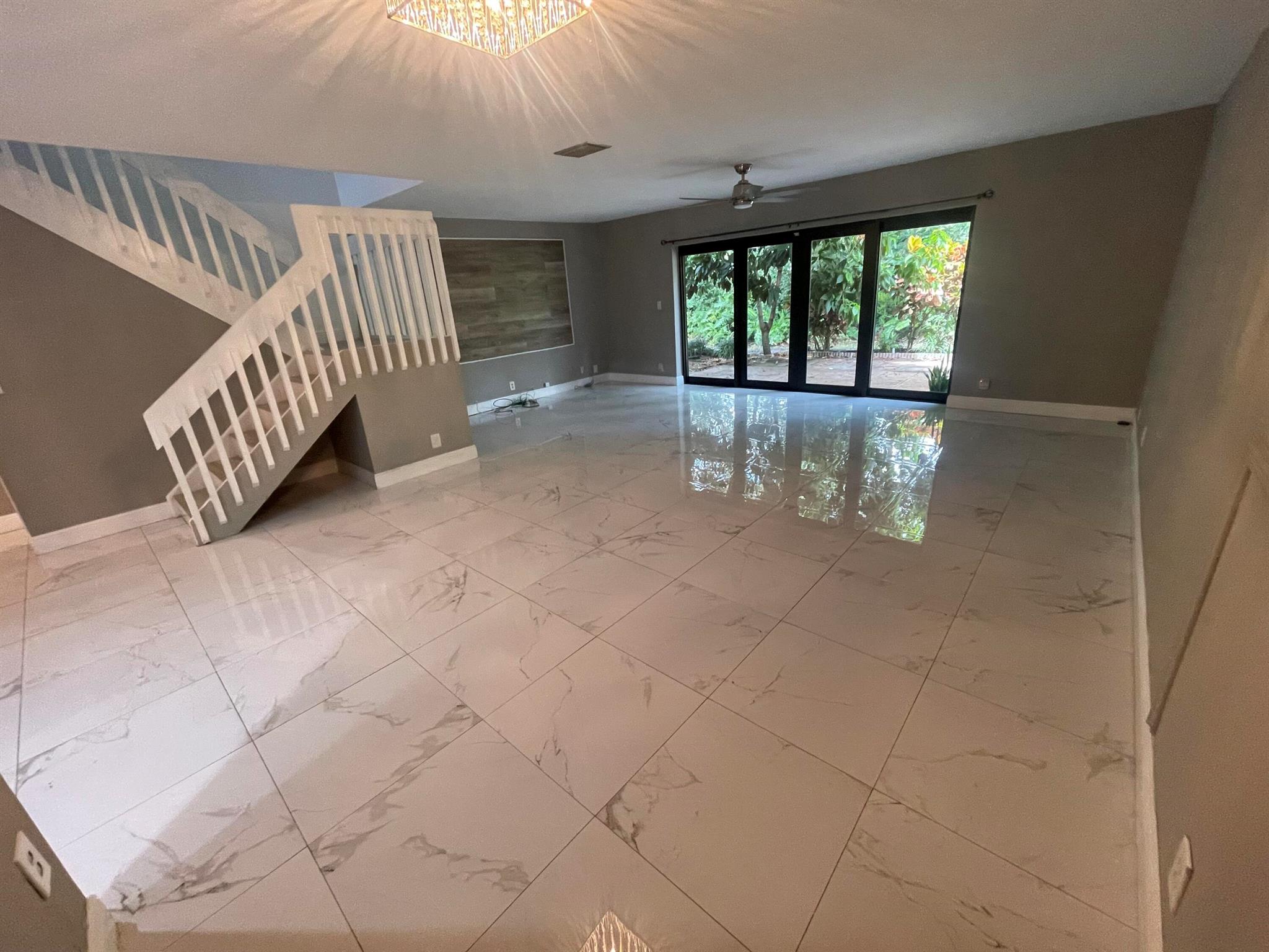 TARTAN COCONUT CREEK PHAS - Residential