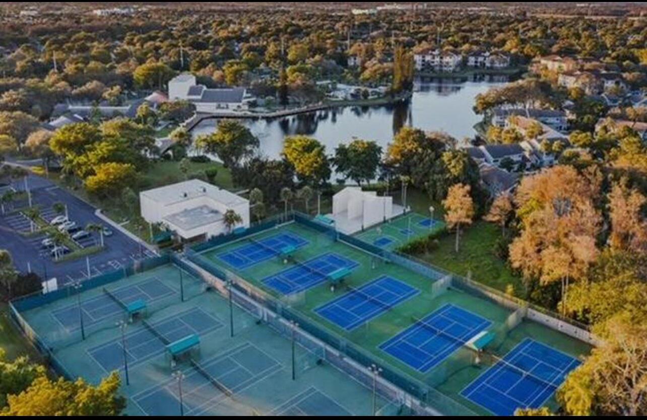 TARTAN COCONUT CREEK PHAS - Residential