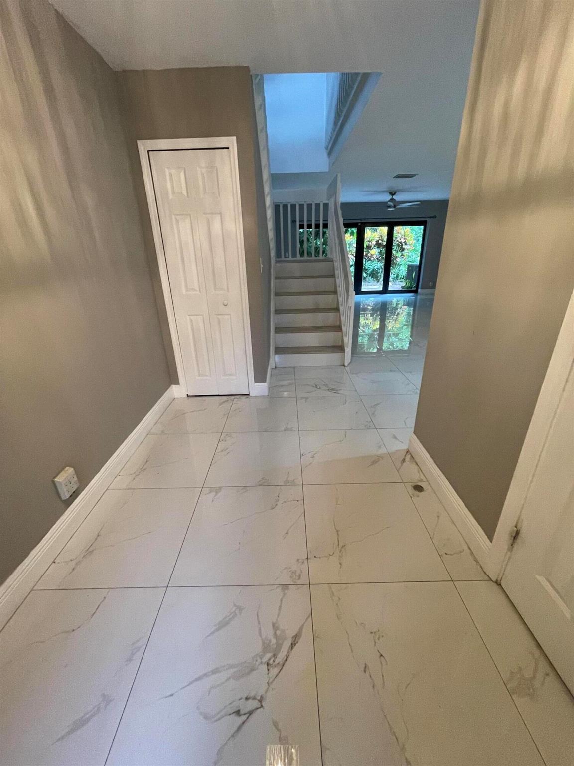 TARTAN COCONUT CREEK PHAS - Residential