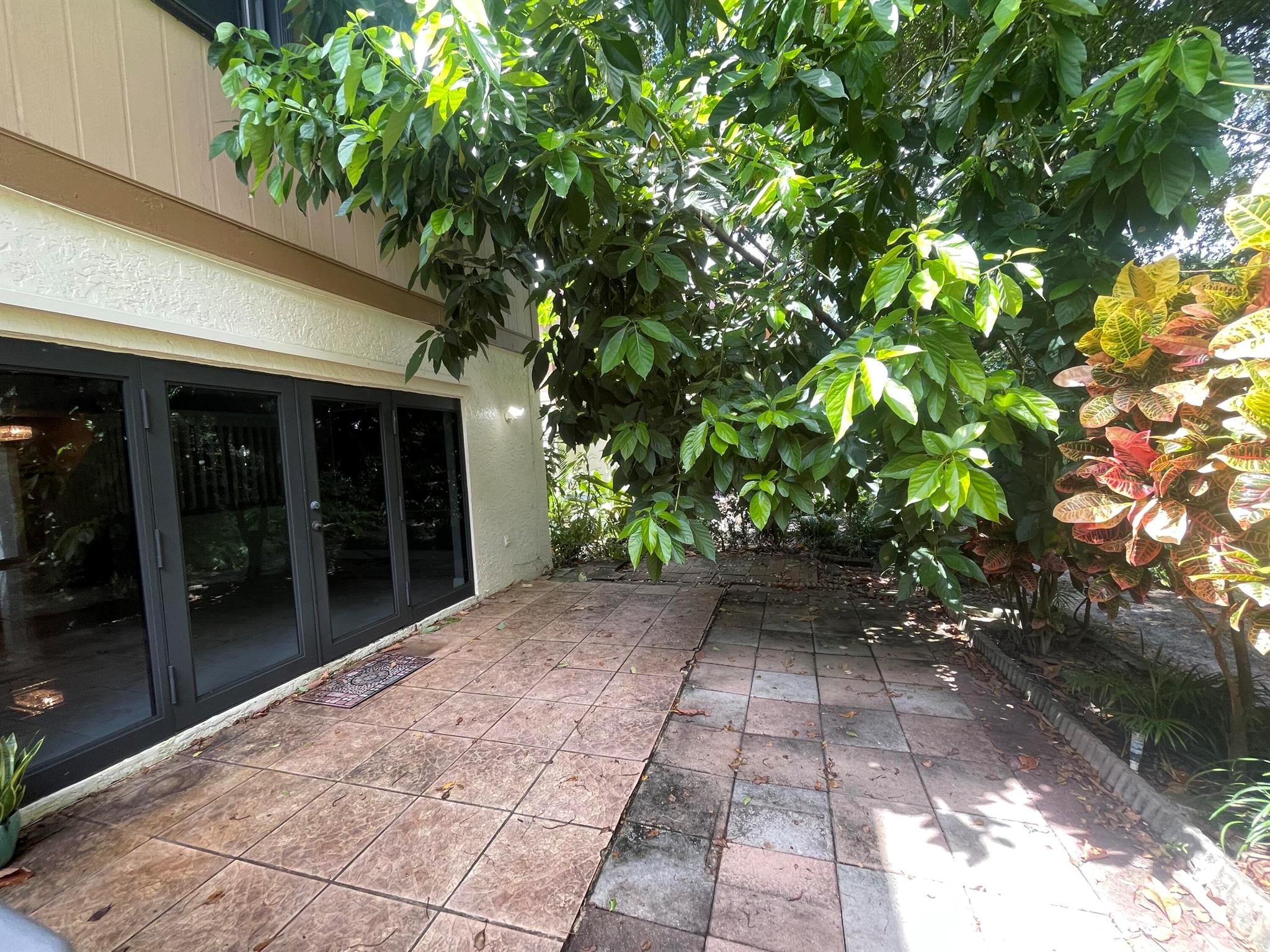 TARTAN COCONUT CREEK PHAS - Residential